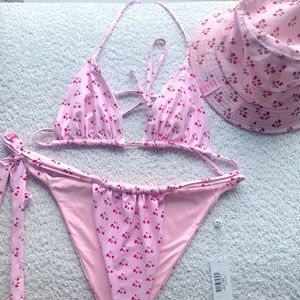 Frankie’s Bikini Set with Bucket Hat